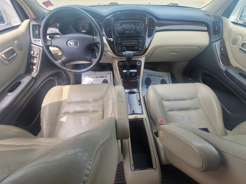 2002 Toyota Highlander Image 13