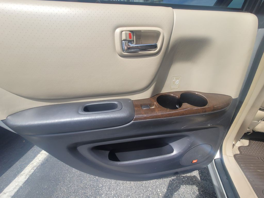 2002 Toyota Highlander Image 14