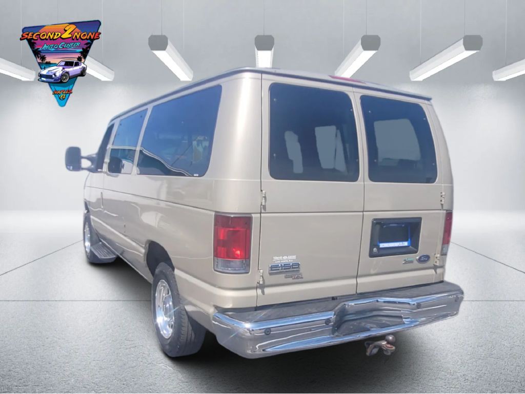 2010 Ford Econoline Image 8