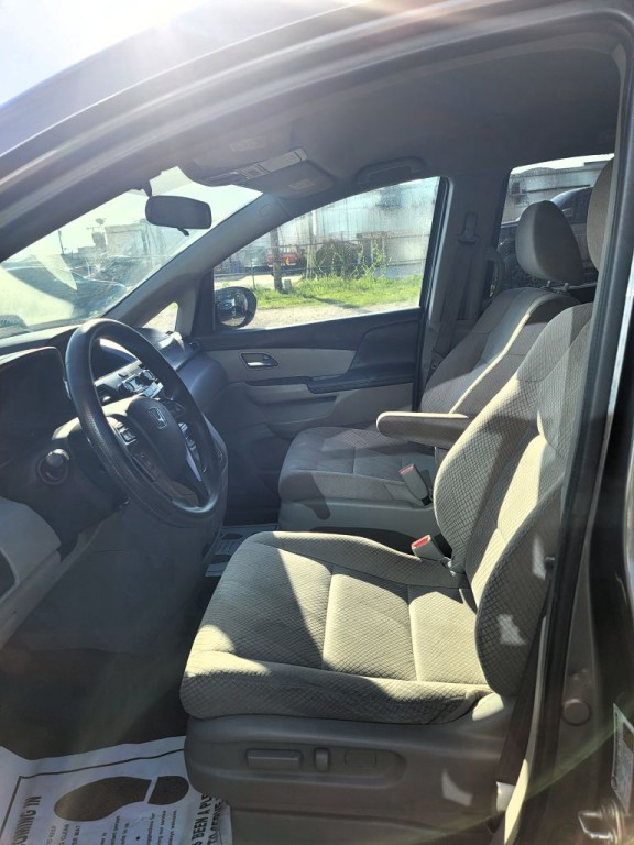 2016 Honda Odyssey Image 11