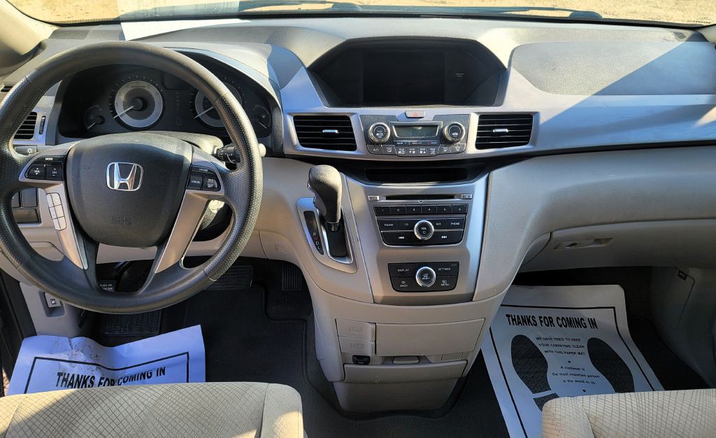 2016 Honda Odyssey Image 12