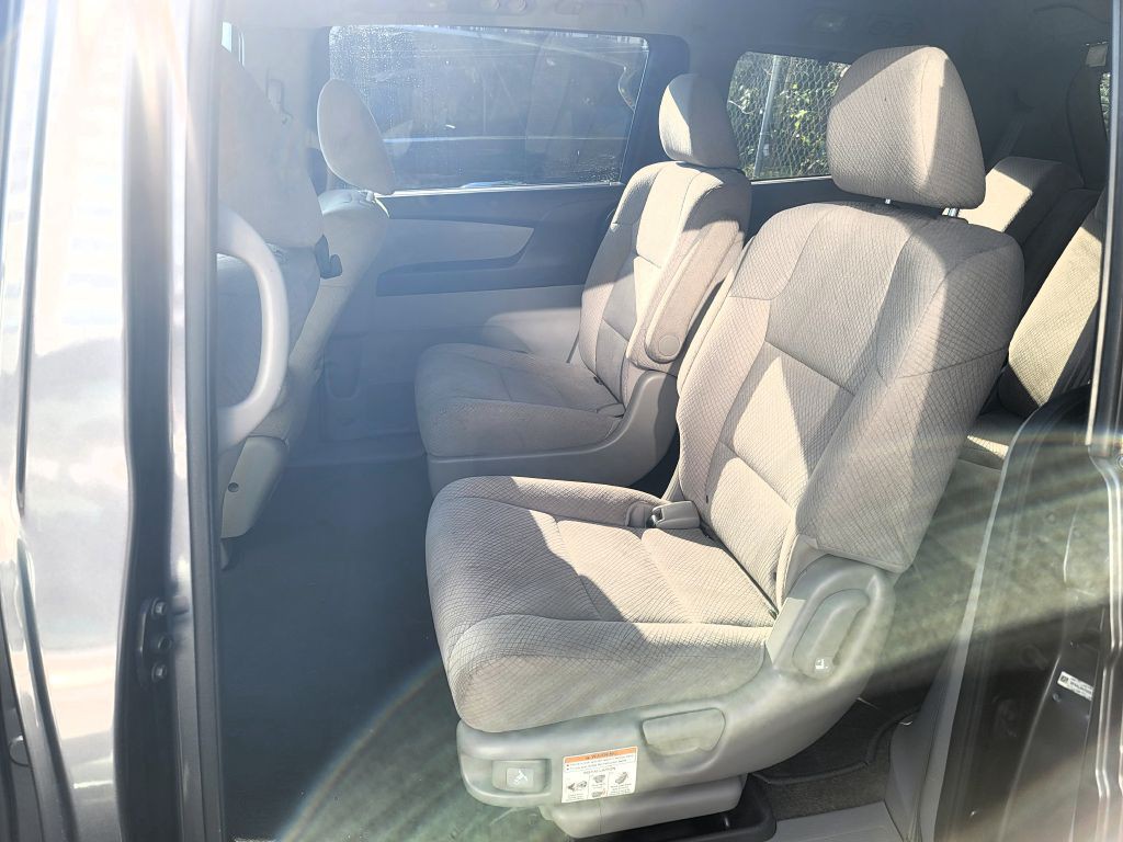 2016 Honda Odyssey Image 19