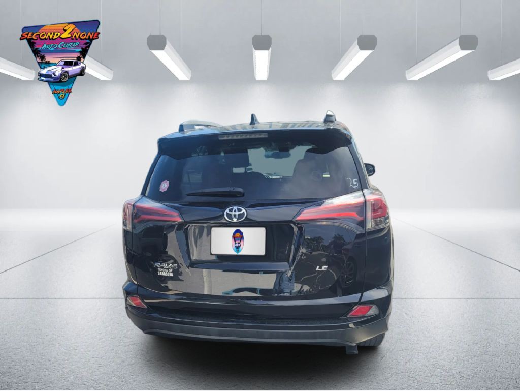 2017 Toyota Rav4 Image 5