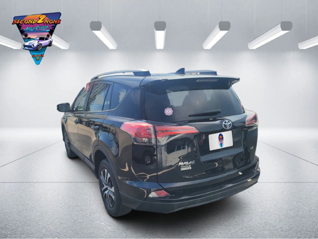 2017 Toyota Rav4 Image 6