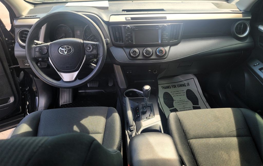 2017 Toyota Rav4 Image 10