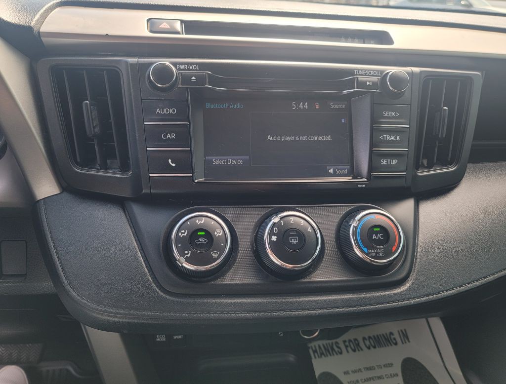 2017 Toyota Rav4 Image 18