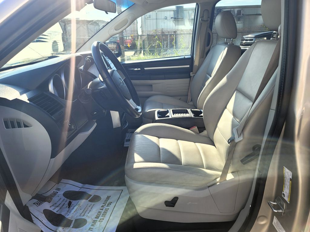 2008 Dodge Grand Caravan Image 10