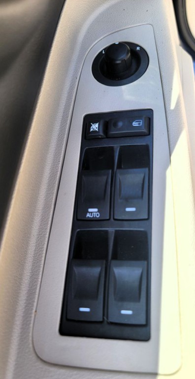 2006 Dodge Charger Image 18