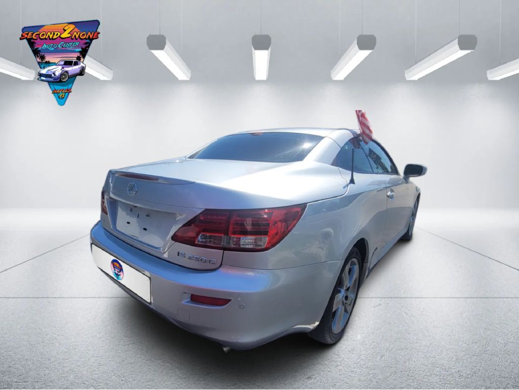 2010 Lexus IS Image 8