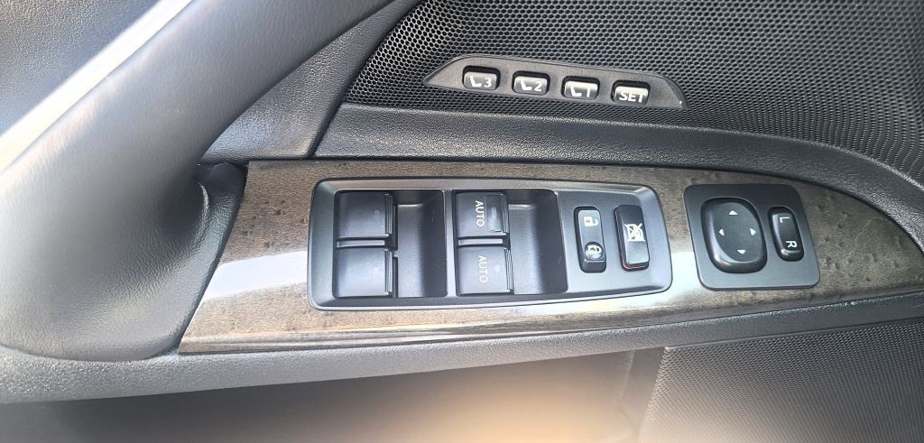 2010 Lexus IS Image 20