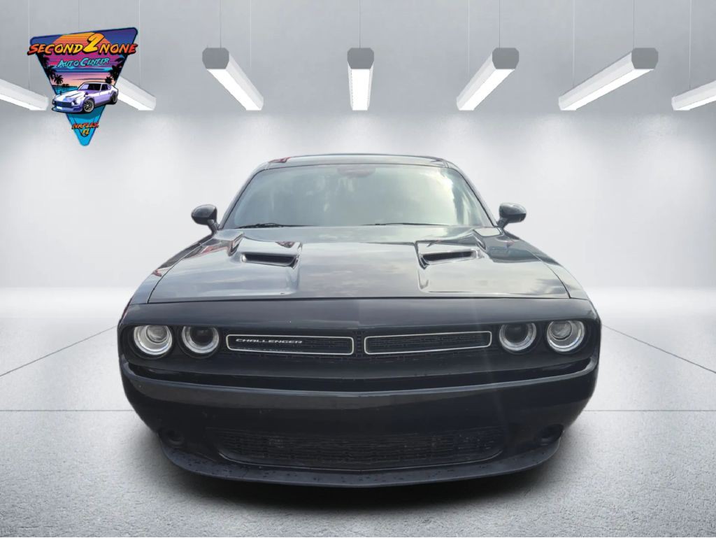 2016 Dodge Challenger Image 2