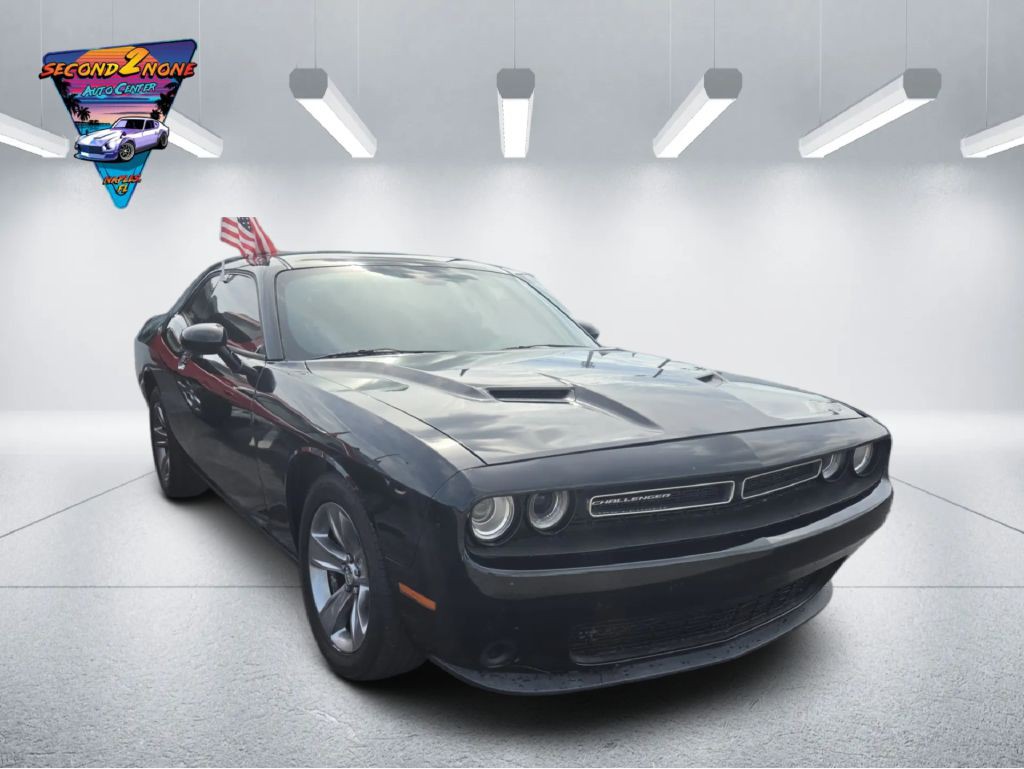 2016 Dodge Challenger Image 3
