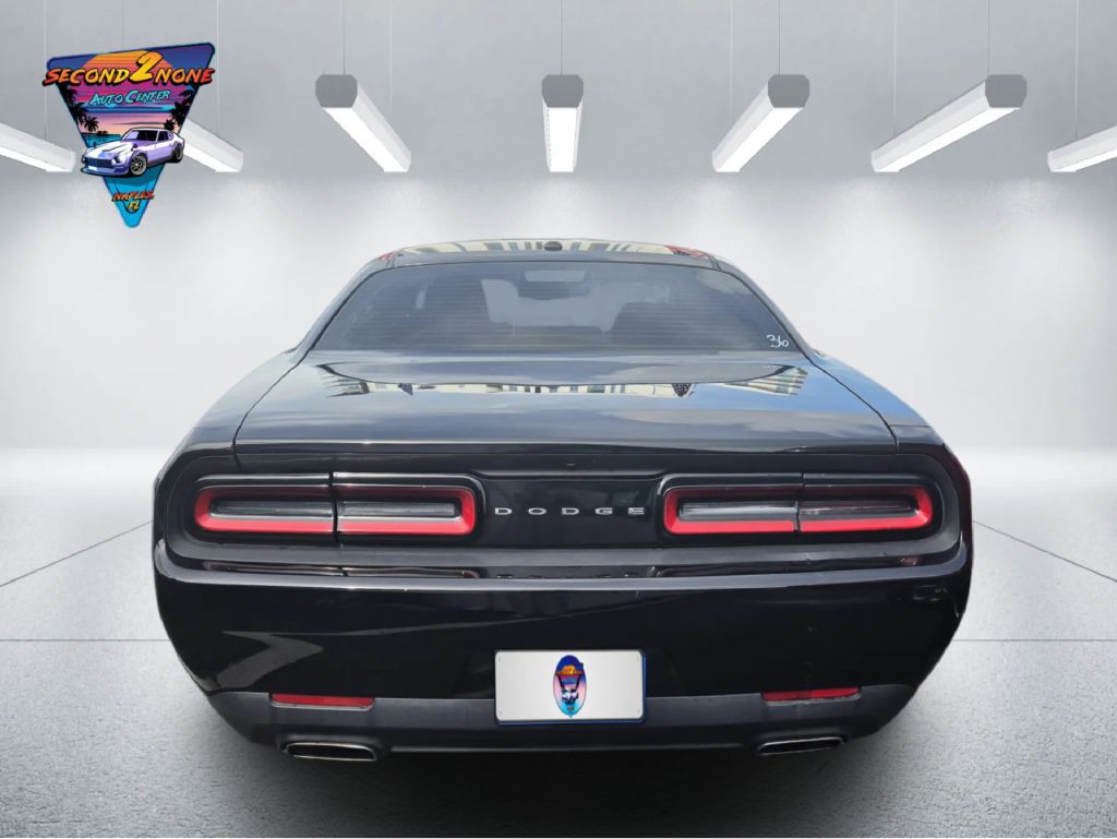 2016 Dodge Challenger Image 5