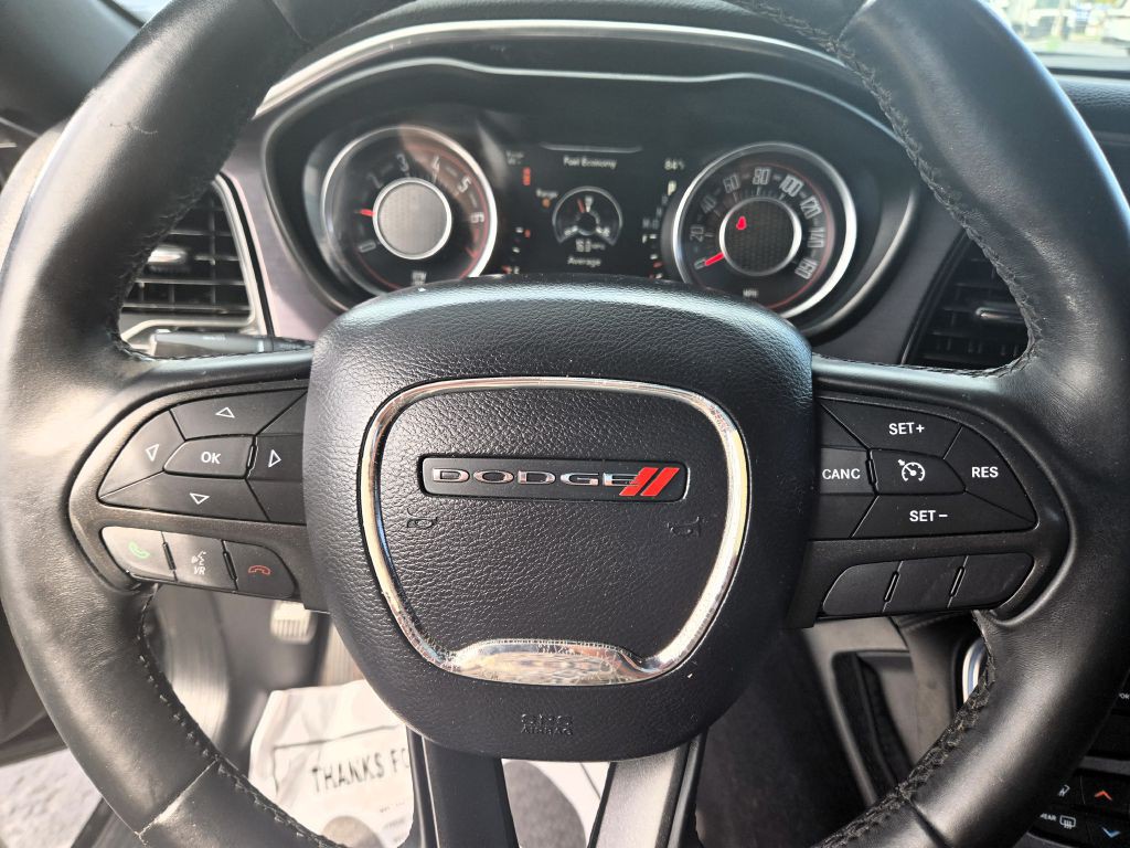 2016 Dodge Challenger Image 13