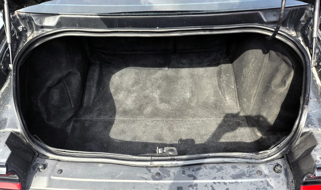 2016 Dodge Challenger Image 17