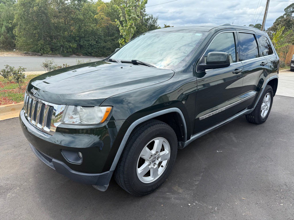 2011 Jeep Grand Cherokee Image 1