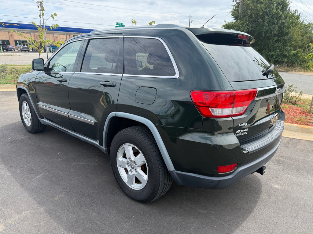 2011 Jeep Grand Cherokee Image 5