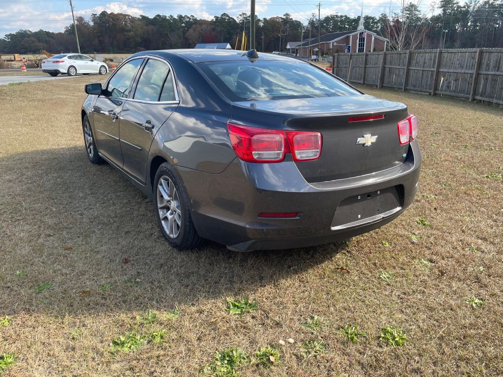 2013 Chevrolet Malibu Image 3