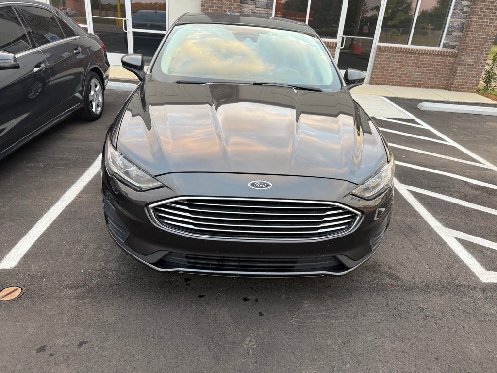 2020 Ford Fusion Image 3