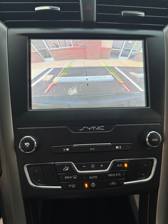 2020 Ford Fusion Image 10