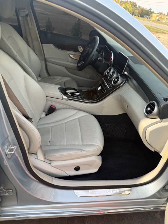 2015 Mercedes-Benz C-Class Image 13