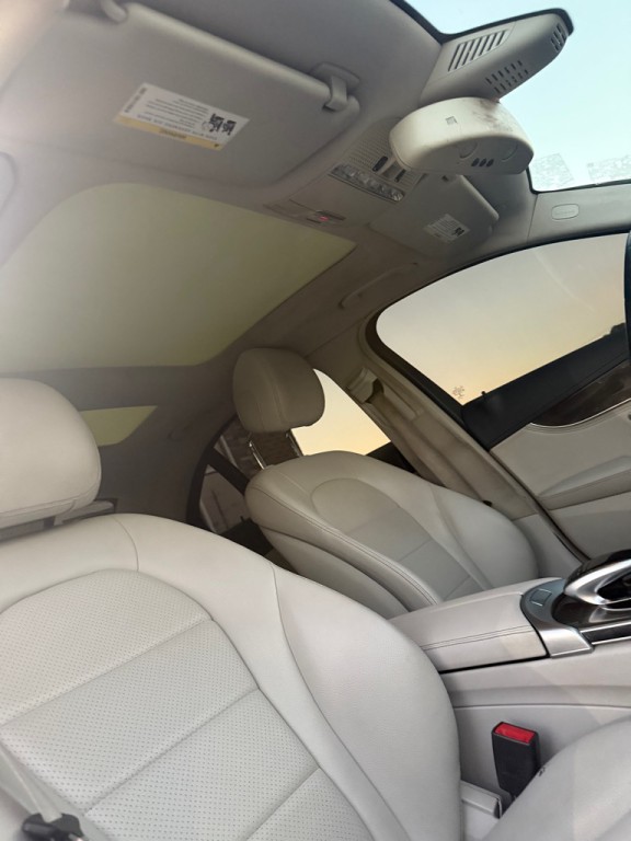 2015 Mercedes-Benz C-Class Image 14