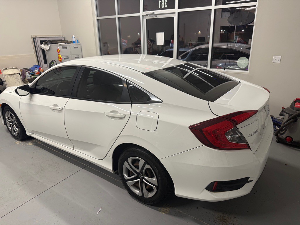 2017 Honda Civic Image 5