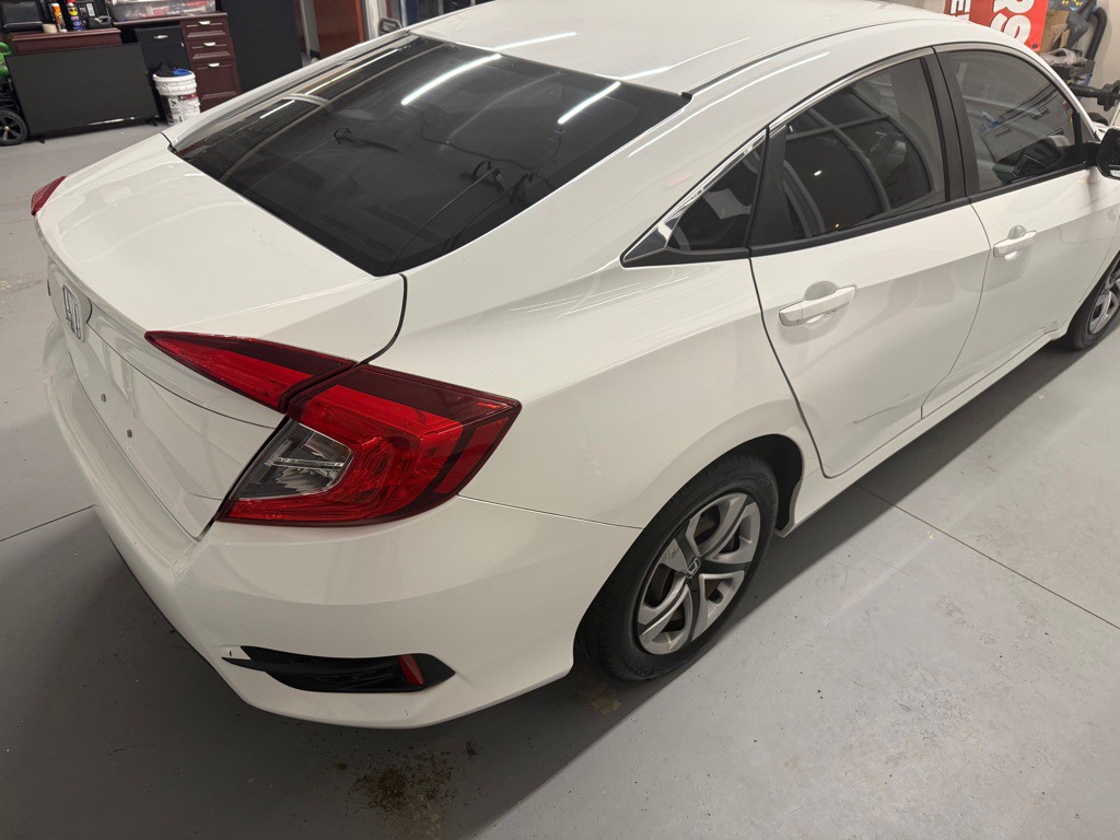 2017 Honda Civic Image 6