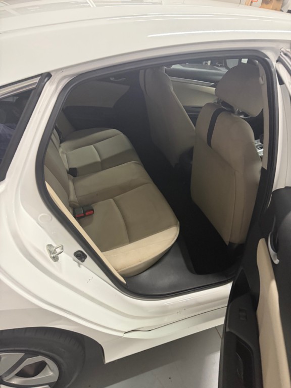 2017 Honda Civic Image 9