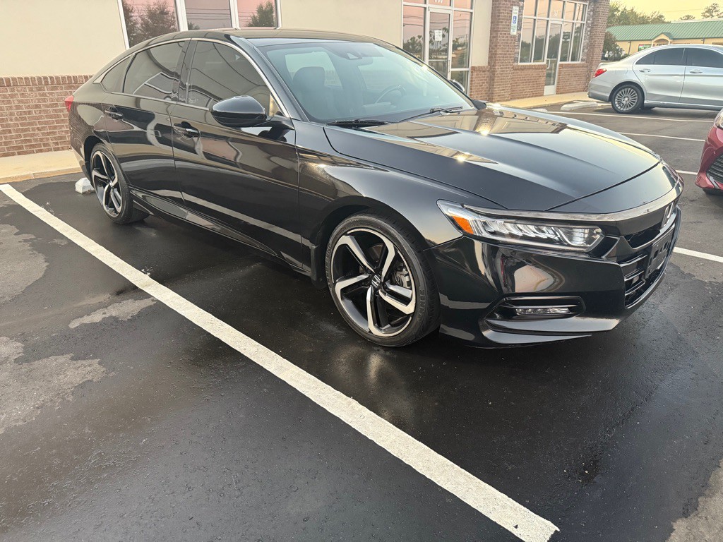 2020 Honda Accord Image 2