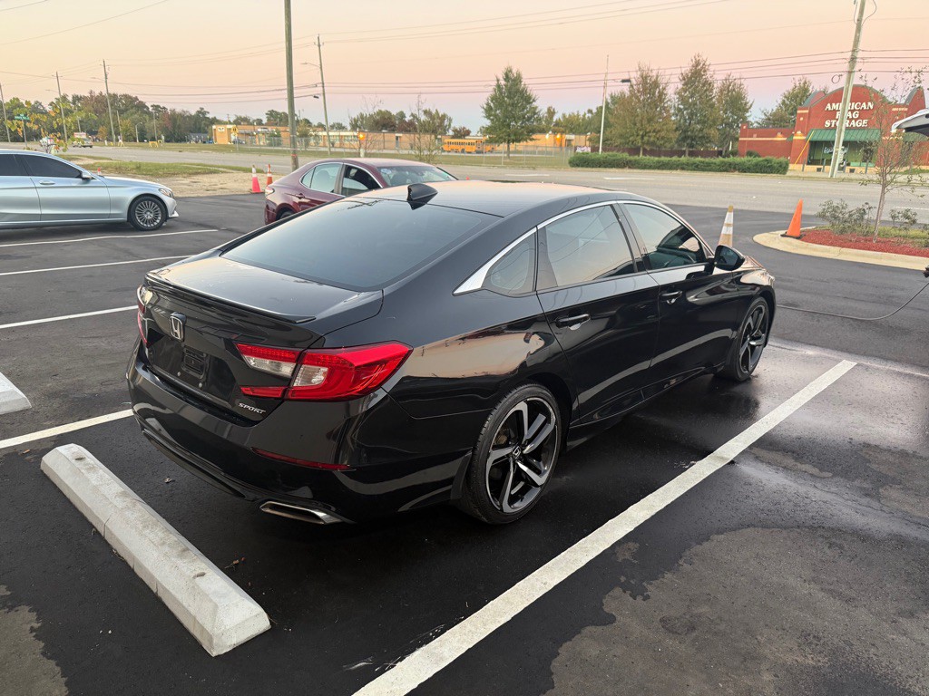 2020 Honda Accord Image 4
