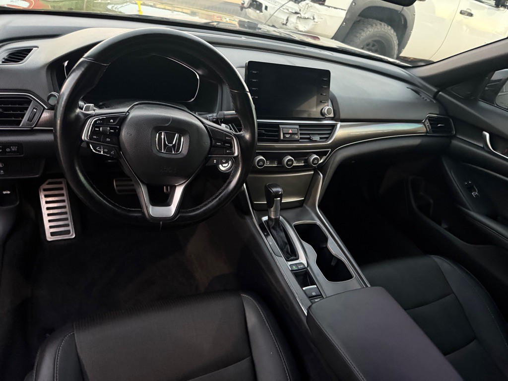 2020 Honda Accord Image 6