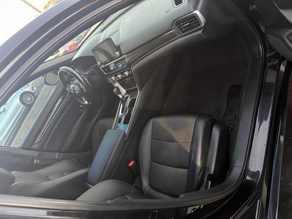 2020 Honda Accord Image 9