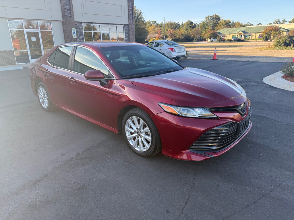 2018 Toyota Camry Image 2