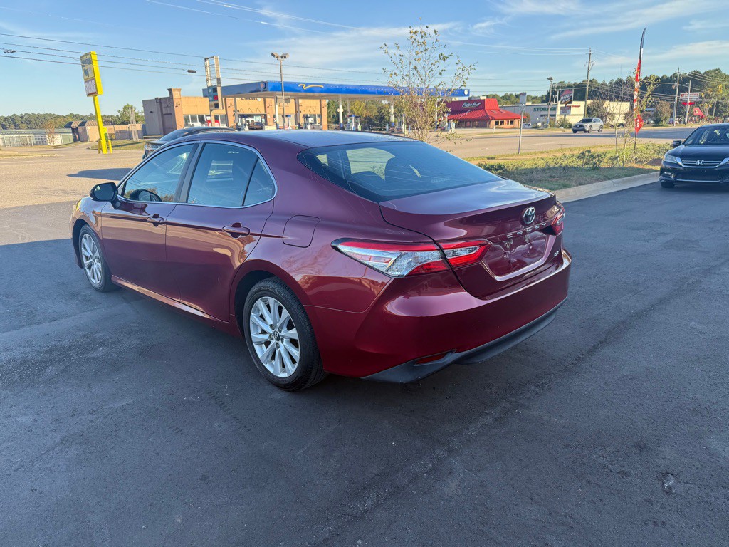 2018 Toyota Camry Image 6
