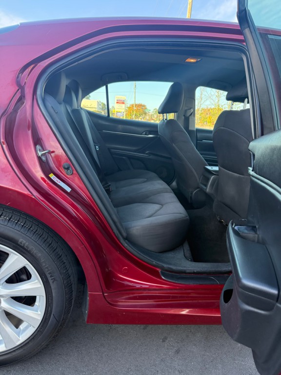 2018 Toyota Camry Image 7