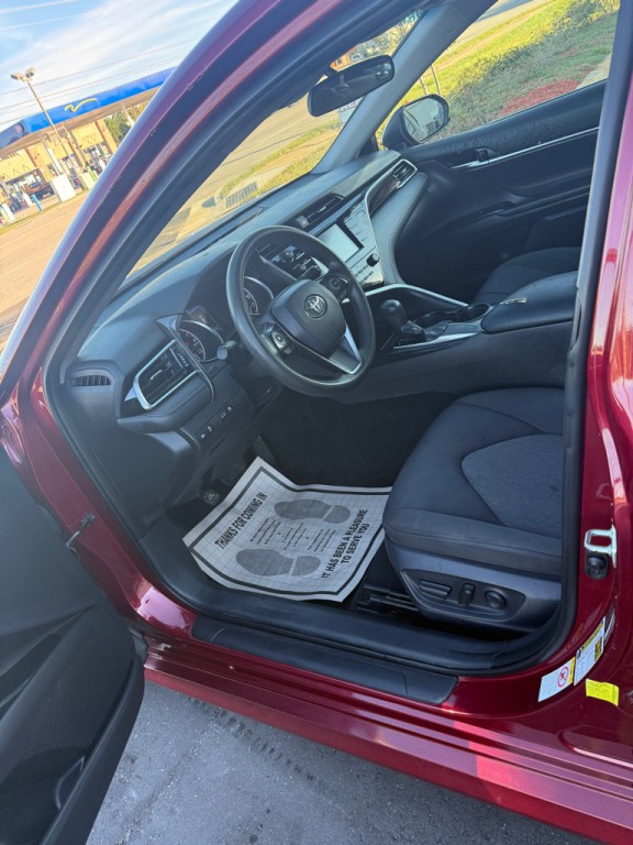 2018 Toyota Camry Image 9