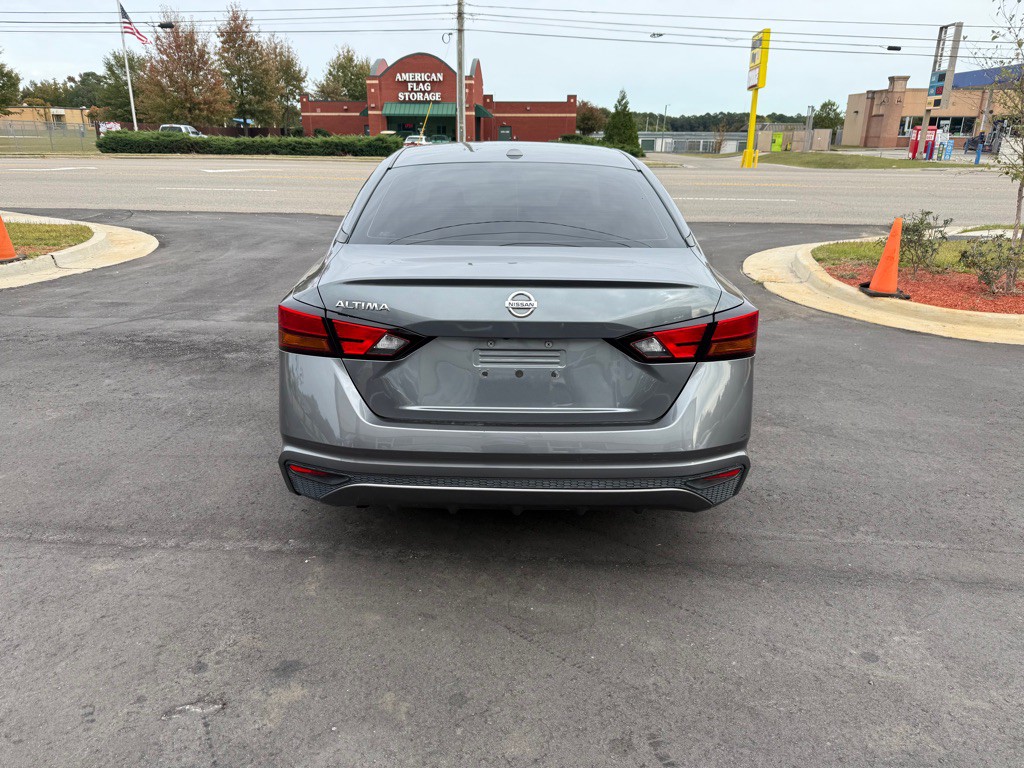 2020 Nissan Altima Image 6