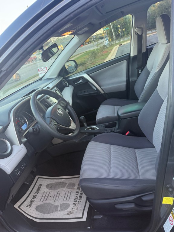 2015 Toyota Rav4 Image 9