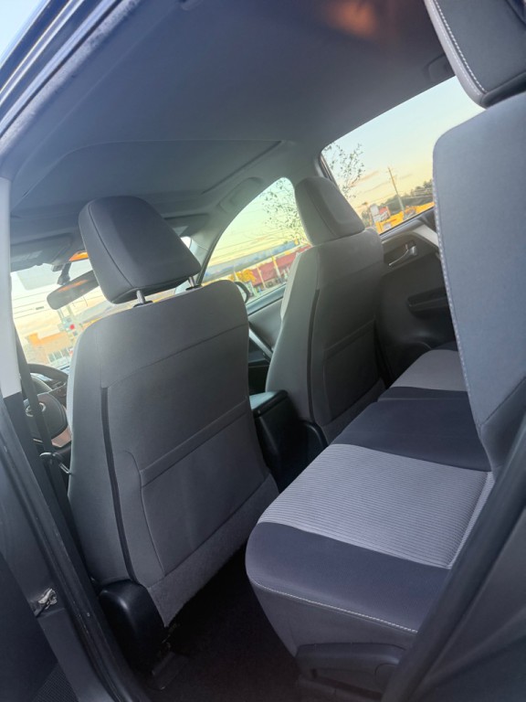 2015 Toyota Rav4 Image 15