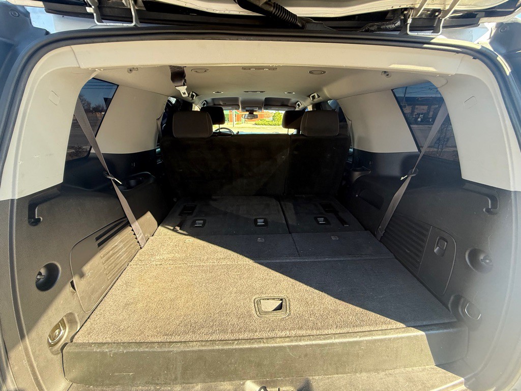 2016 Chevrolet Tahoe Image 12