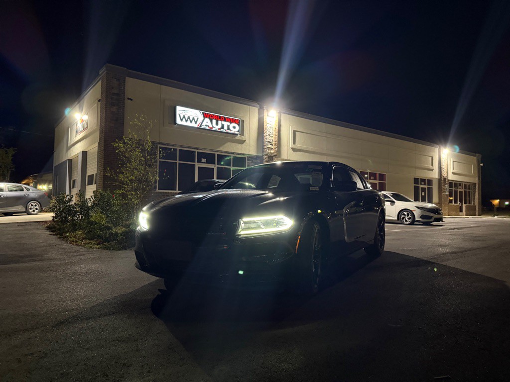 2019 Dodge Charger Image 1