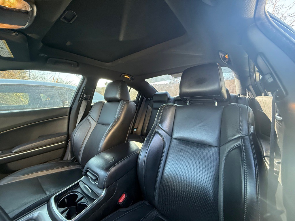 2019 Dodge Charger Image 12