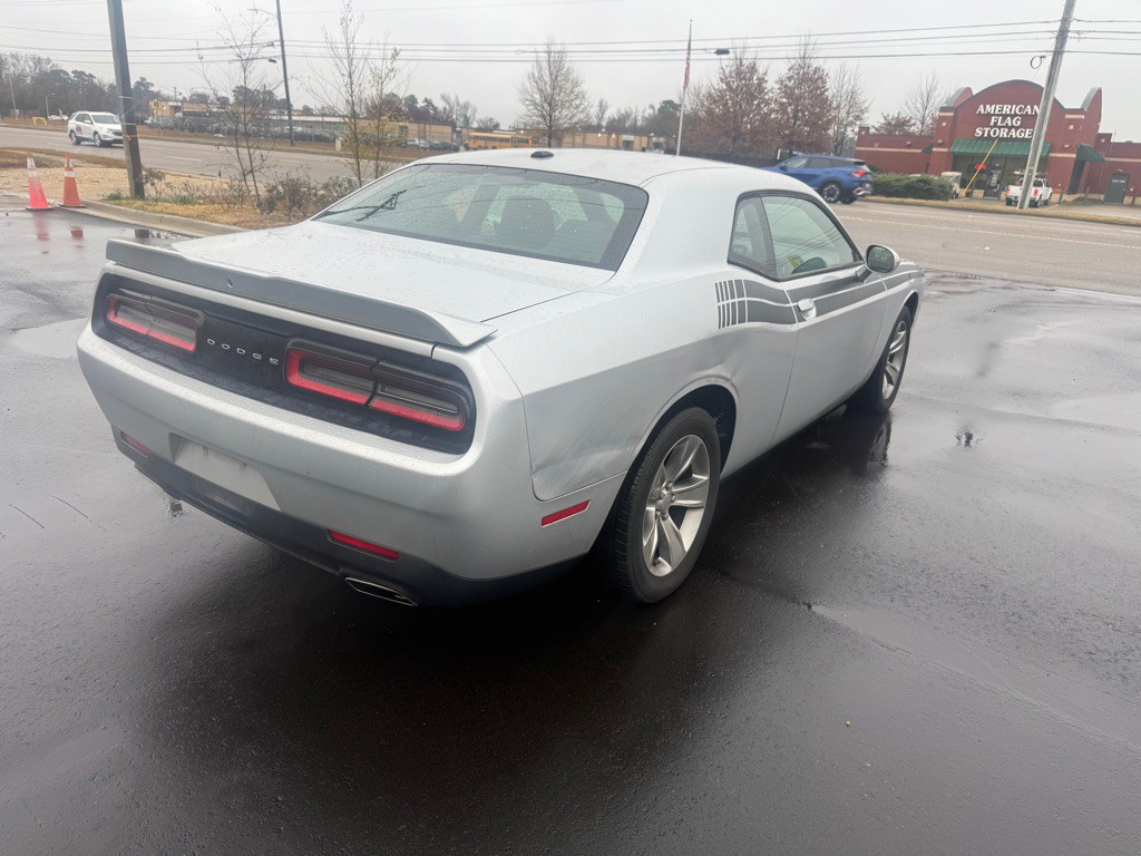 2019 Dodge Challenger Image 5