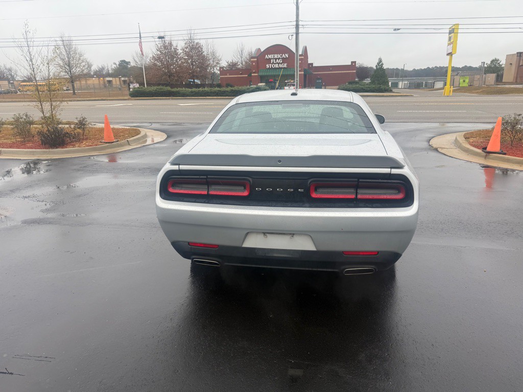 2019 Dodge Challenger Image 6