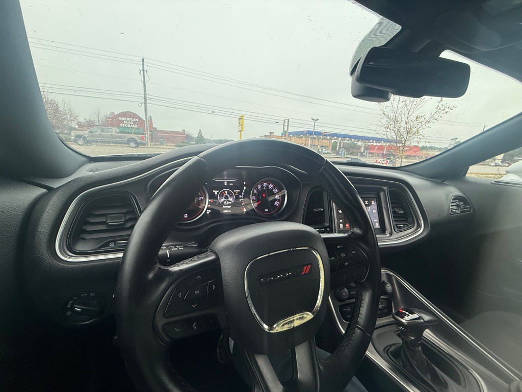 2019 Dodge Challenger Image 11