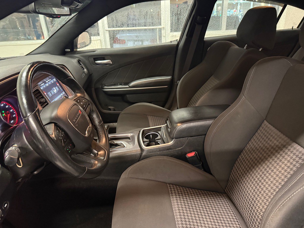 2019 Dodge Charger Image 17
