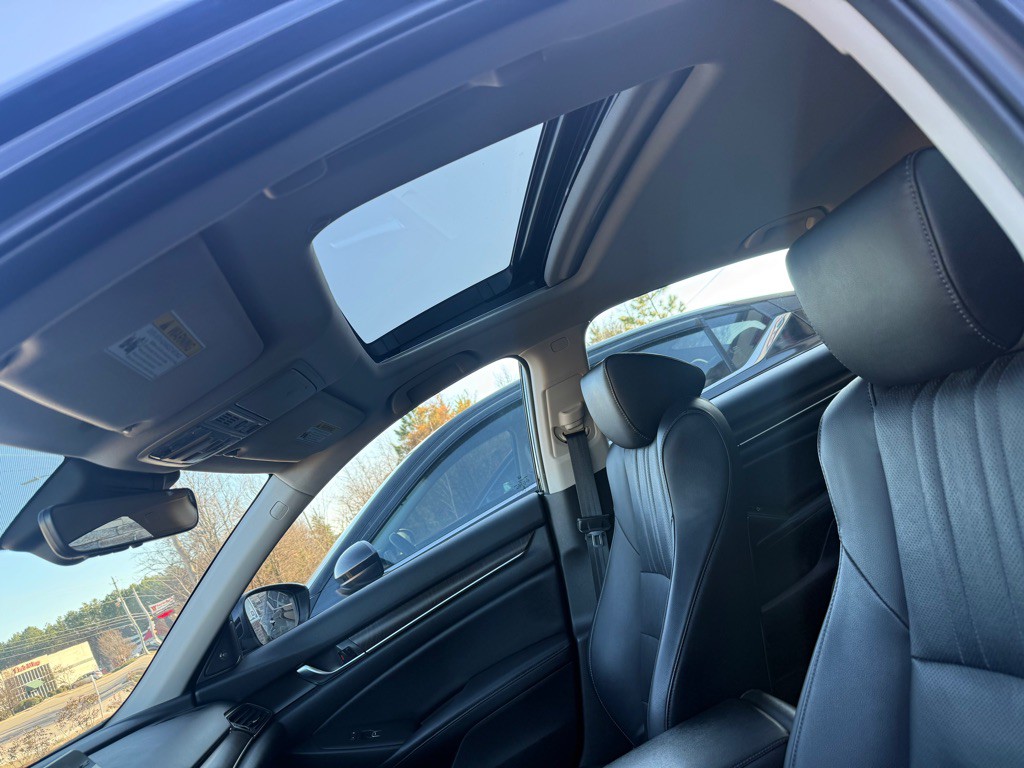 2018 Honda Accord Image 8