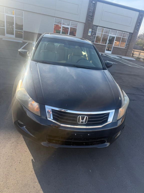 2010 Honda Accord Image 2
