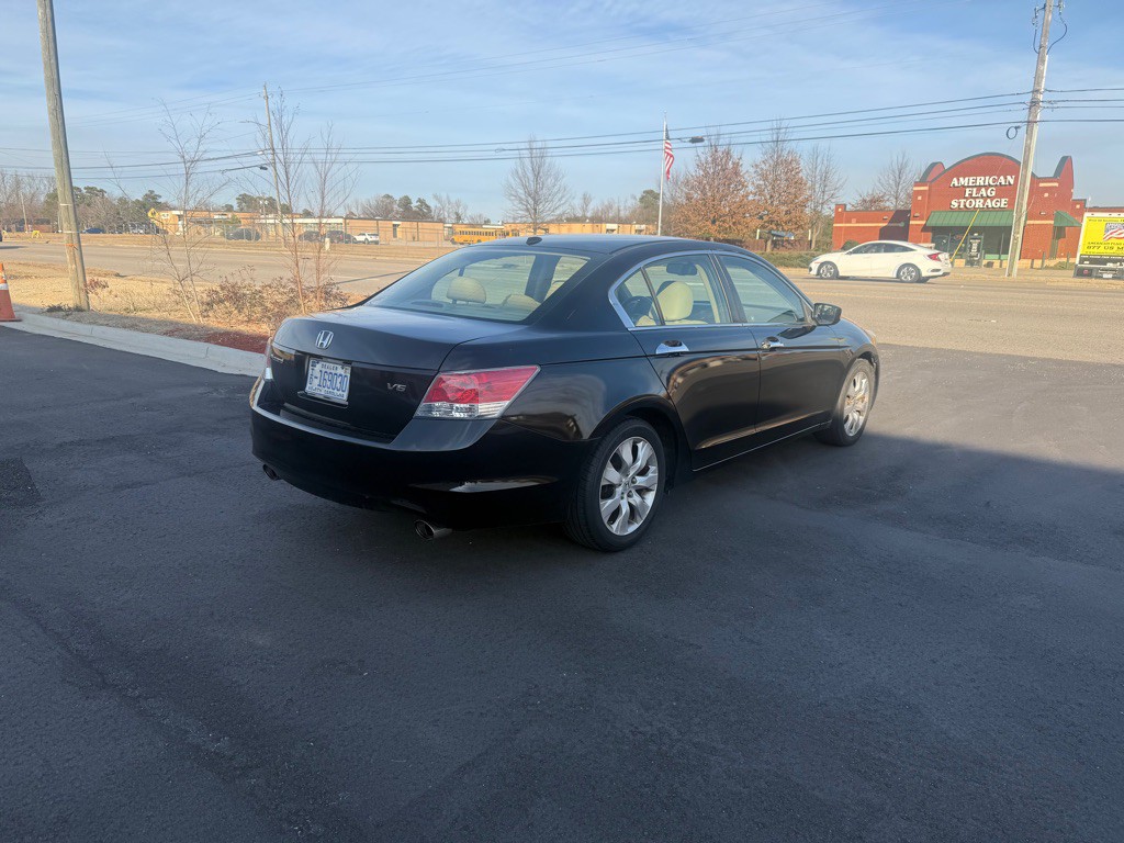 2010 Honda Accord Image 4